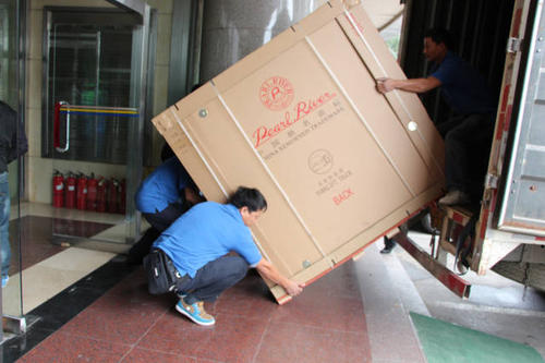 禄劝钢琴贵重工艺品无忧运